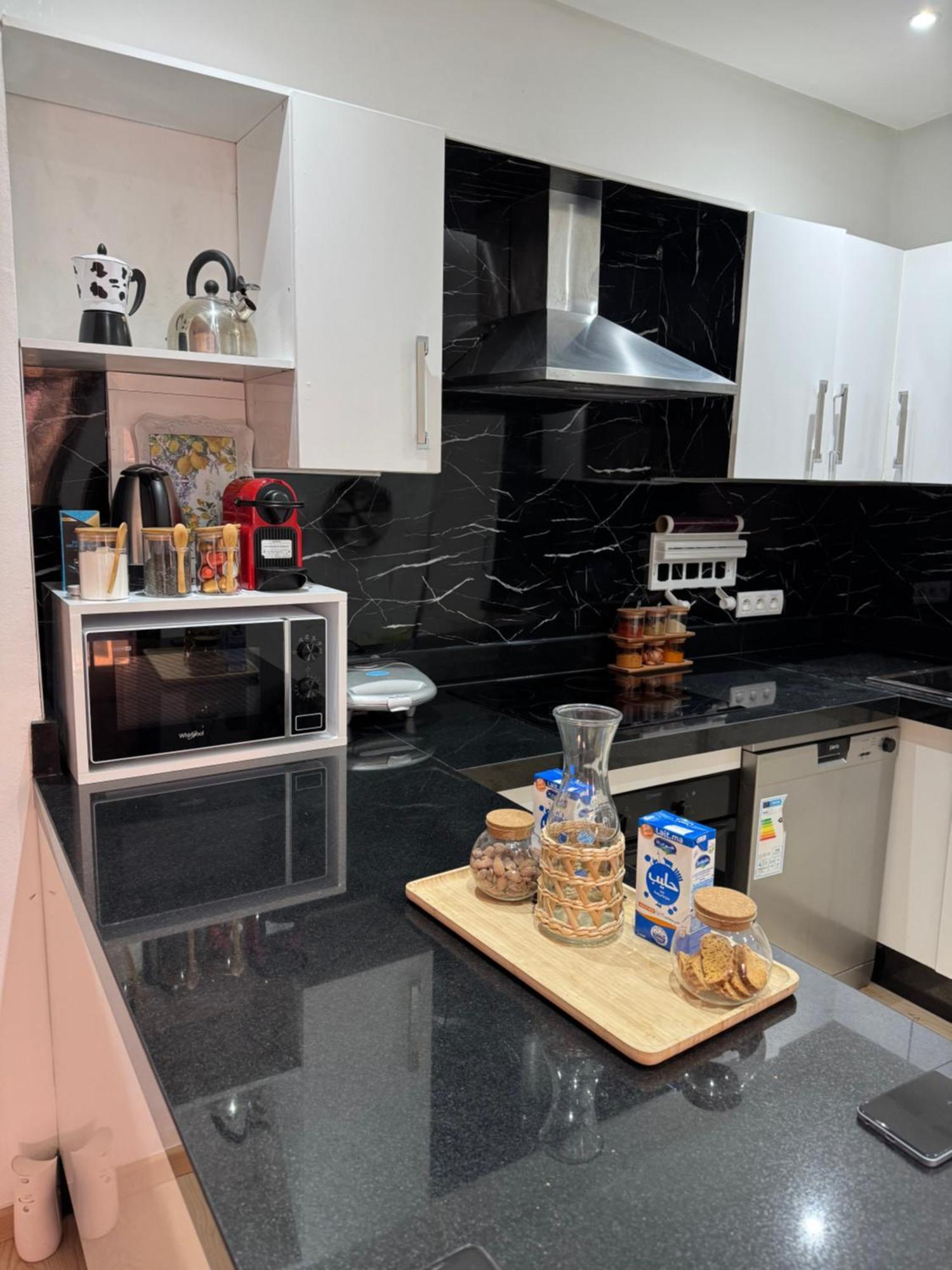 Appartement Centre Marrakech Gueliz - Cool & Cozy Apartment For A Family Stay In The Heart Of The City Marrakesz Zewnętrze zdjęcie